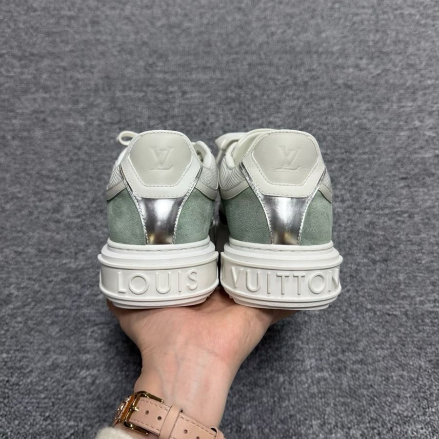Louis Vuitton LV Time Out系列 白色老花滿印低幫板鞋 35.5碼-2