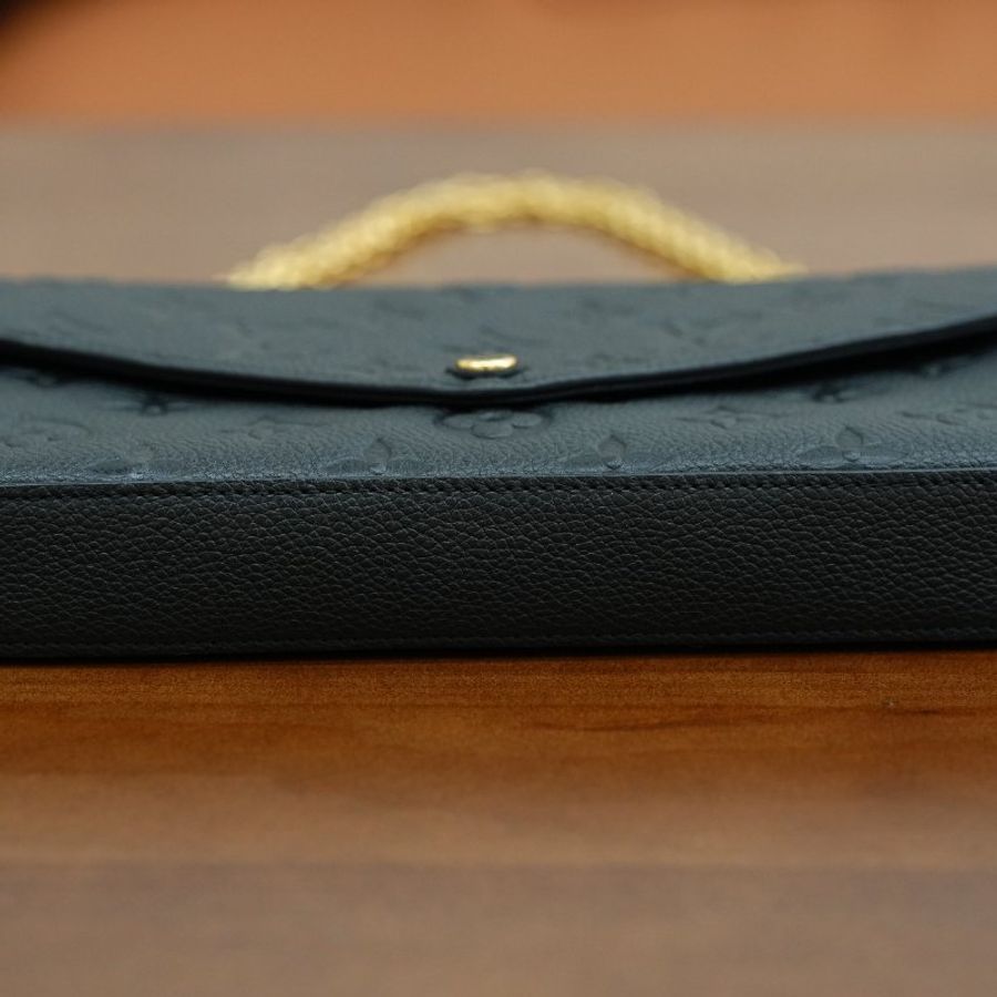近全新 Louis Vuitton/路易威登  Félicie Pochette三合一黑色壓紋牛皮鏈條斜挎包-4