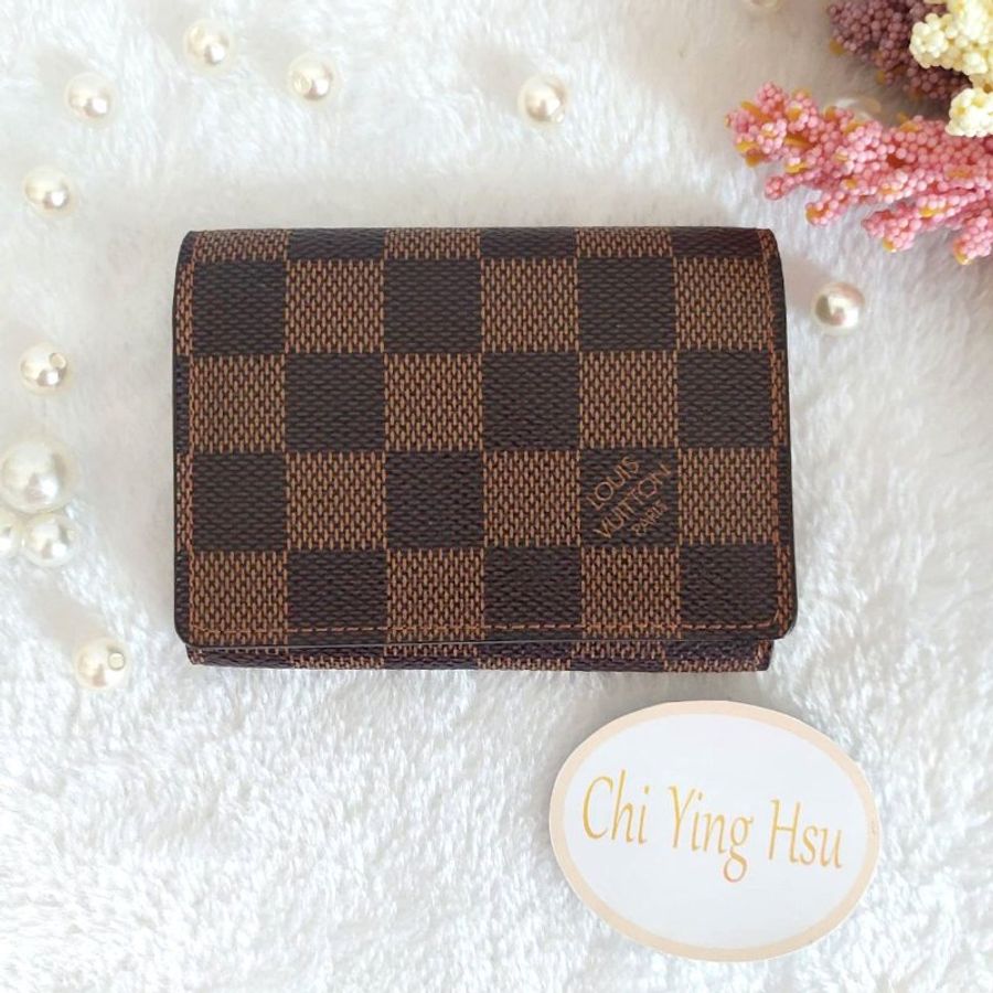 LV🎀現品實拍🎀 N62920咖棋盤格名片/信用卡夾包~二手品-0