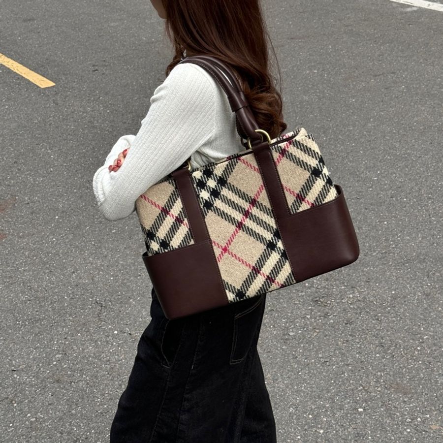 【全新品閒置🎁】 Burberry 巴寶莉 羊毛格紋 肩背手提包 (專櫃93,000)-22