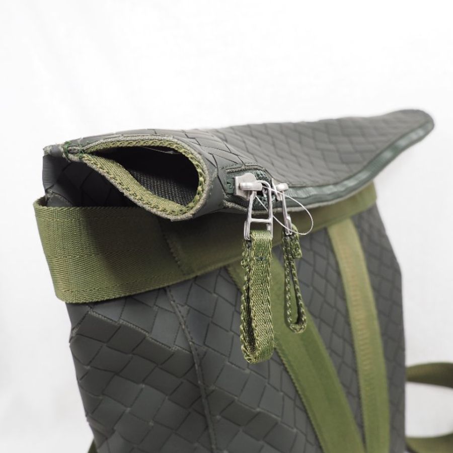 BV Bottega Veneta Intrecciato New Rubber Fold-Over Backpack 葆蝶男裝軍綠色雙肩包-21