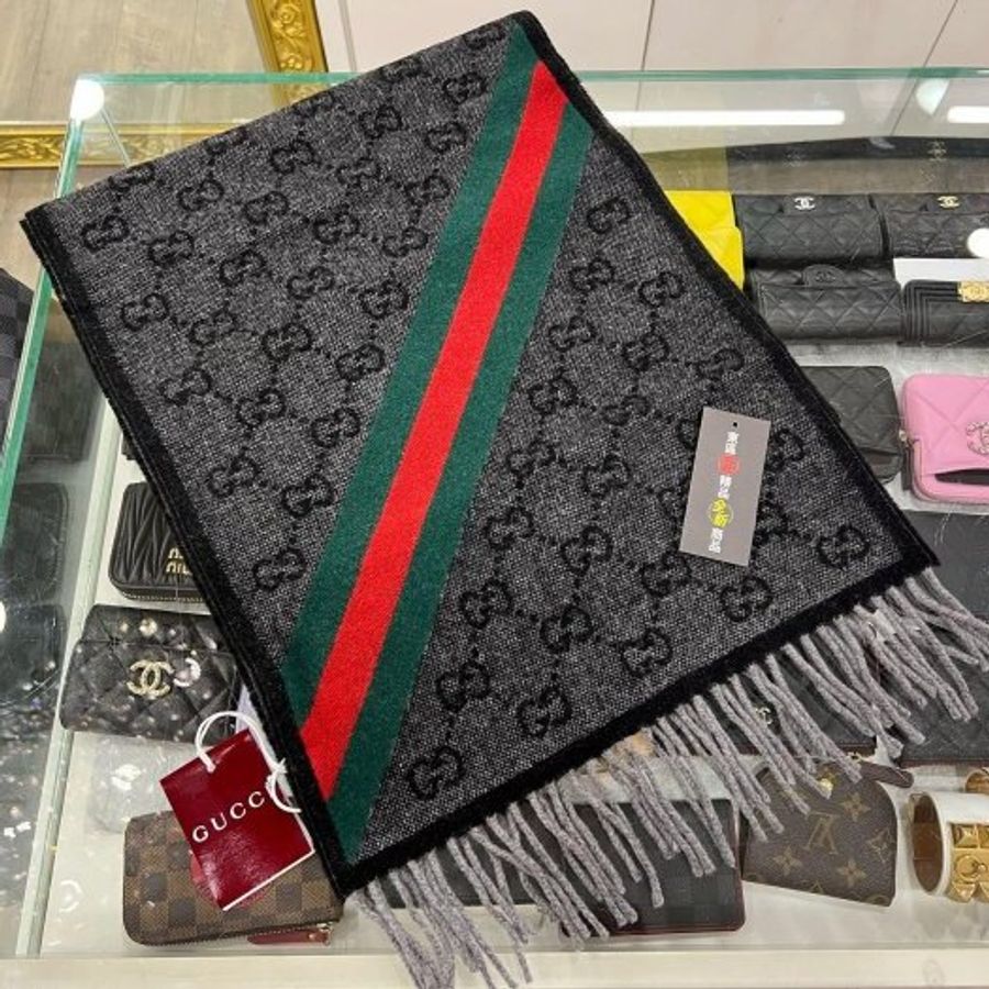 東區正精品㊣GUCCI 570603 全新黑灰色邊綠紅綠條紋LOGO 雙面羊毛圍巾披巾 RZ6319-0