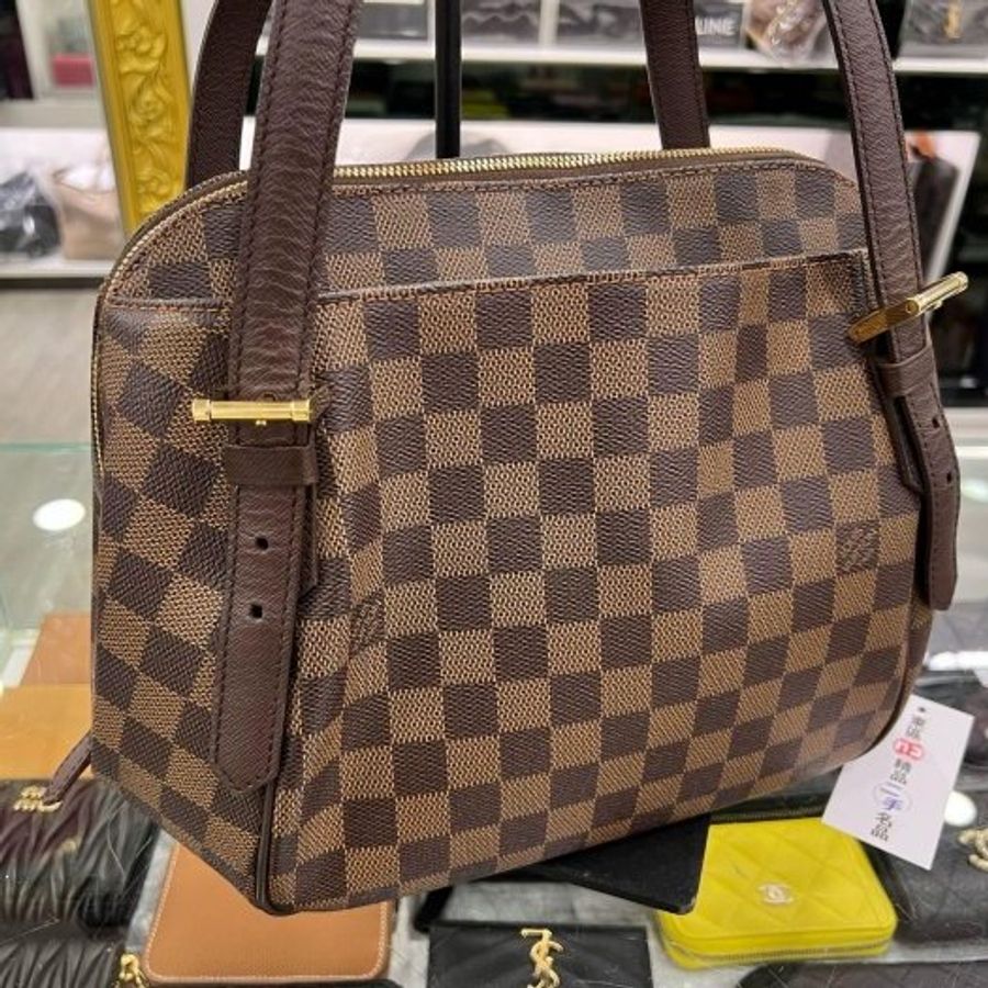 東區正精品㊣LV N51174 咖啡色棋盤格咖格前後口袋拉鍊足球包元寶包手提包 RZ6317-8