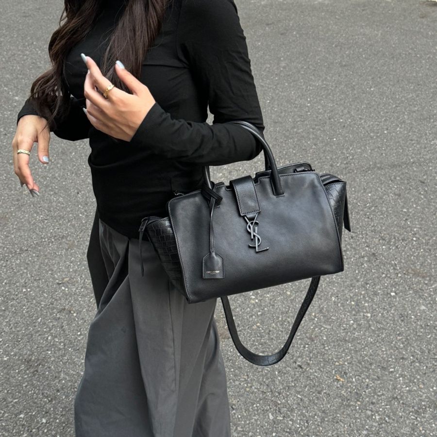 【超!級!新】 YSL “so black” 全黑鱷魚紋 斜背包 (專櫃13萬!)-24