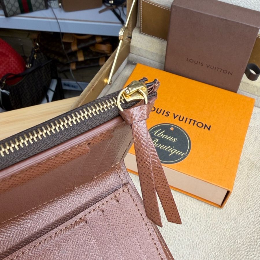 Louis Vuitton Victorien老花信封三折短夾🤎釋出必售-10