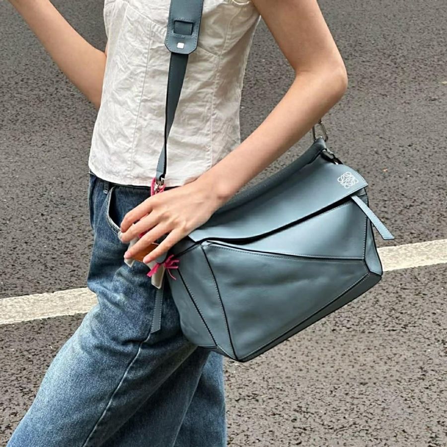 🎩👠Loewe羅意威Puzzle小号 霧霾藍幾何包 尺寸24×16 附件肩帶-1