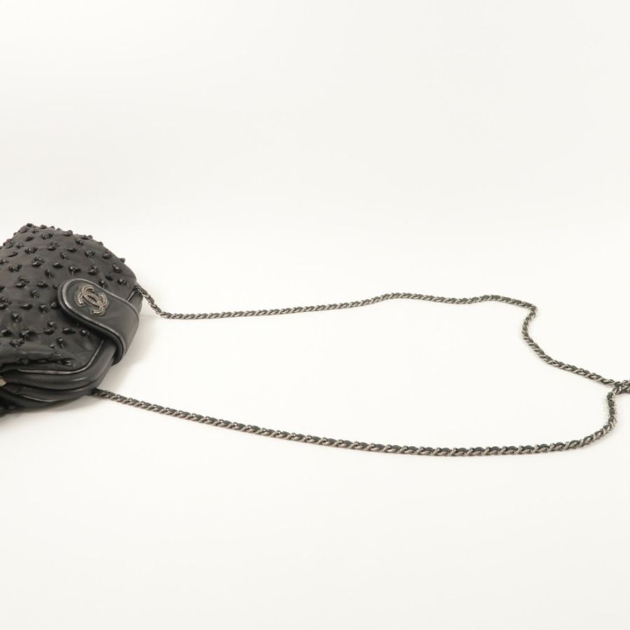 CHANEL 羊皮皮革Chic Knot Clutch Bag鏈帶肩背袋-7