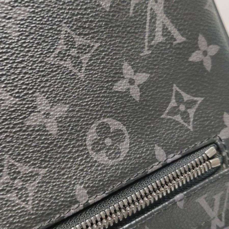 Louis Vuitton (LV)District牛皮Monogram印花翻 蓋郵差包斜背包單肩包-20