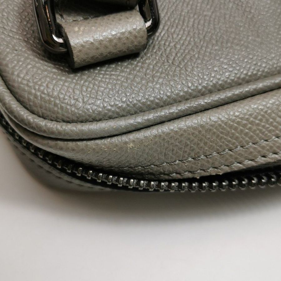 Burberry牛皮純色字母logo斜挎包單肩包-16