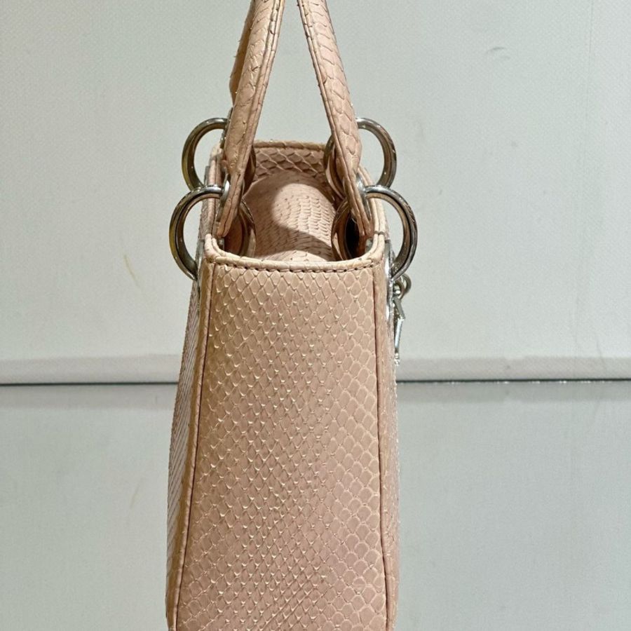 DIOR LADY DIOR MINI 鑽扣黛妃三格 蛇皮 手提肩背包20*17 藕粉色淡粉色 98新配件肩帶保卡盒子塵袋-6