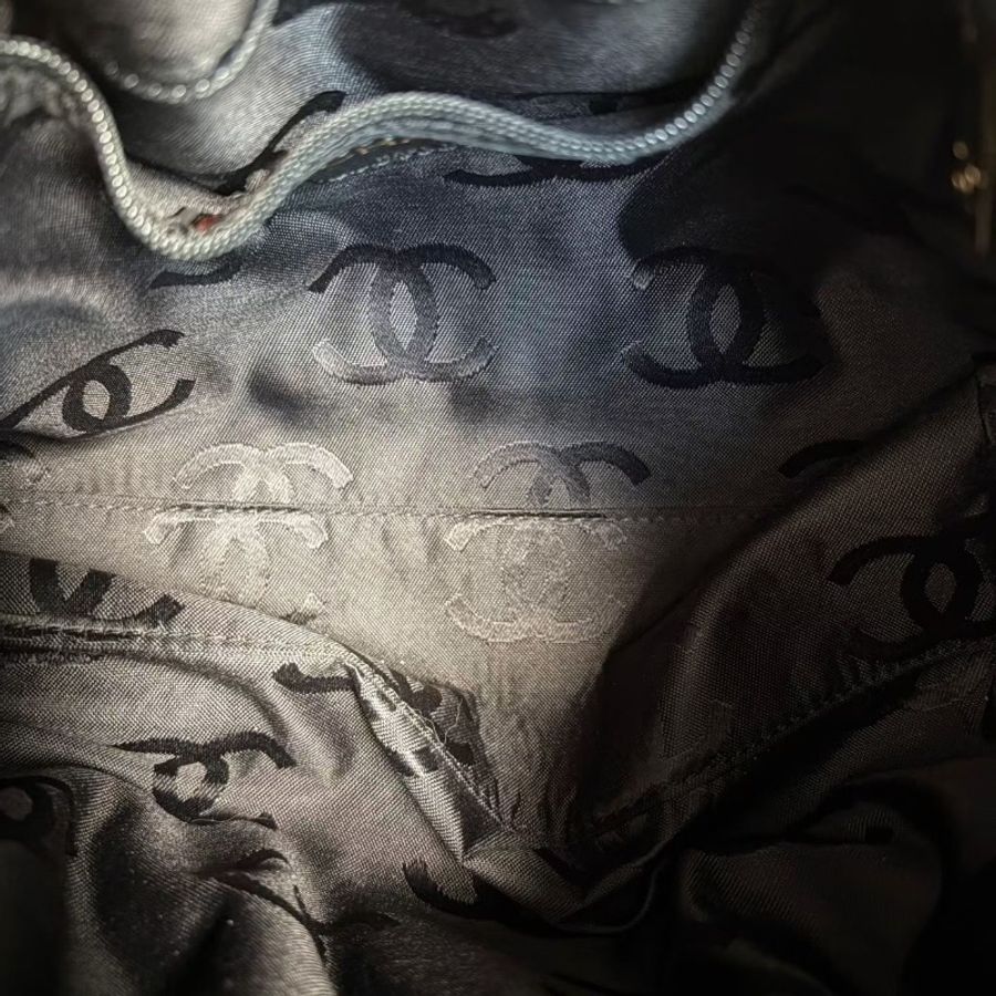 Chanel vintage絲絨手提包 黑色 金扣 絲絨22*20*9 98新配件塵袋 保卡-2