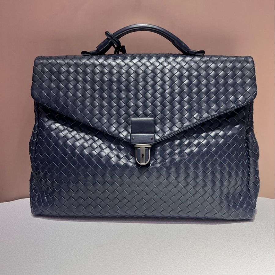 BV Bottega Veneta葆蝶家 牛皮 深藍色 手提公文包-1