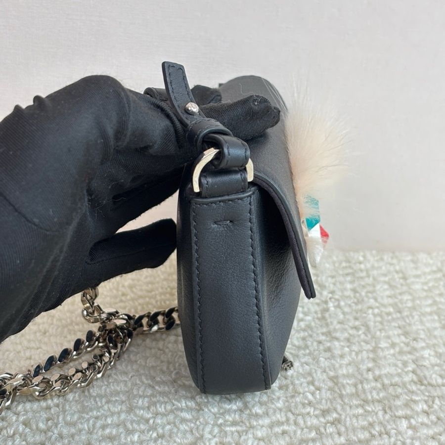 FENDI 芬迪特別版Baguette 黑色 牛皮超迷你 毛絨腳腳-3