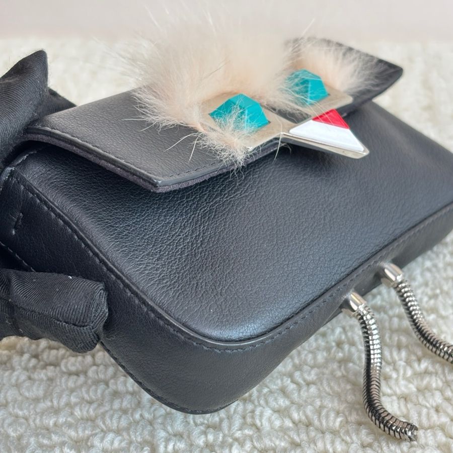 FENDI 芬迪特別版Baguette 黑色 牛皮超迷你 毛絨腳腳-5