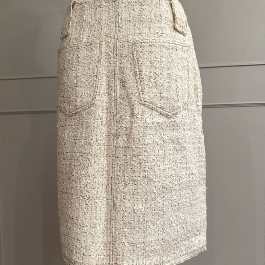 《新歡舊愛》正品CHANEL米白色系呢喃短裙38/S-7