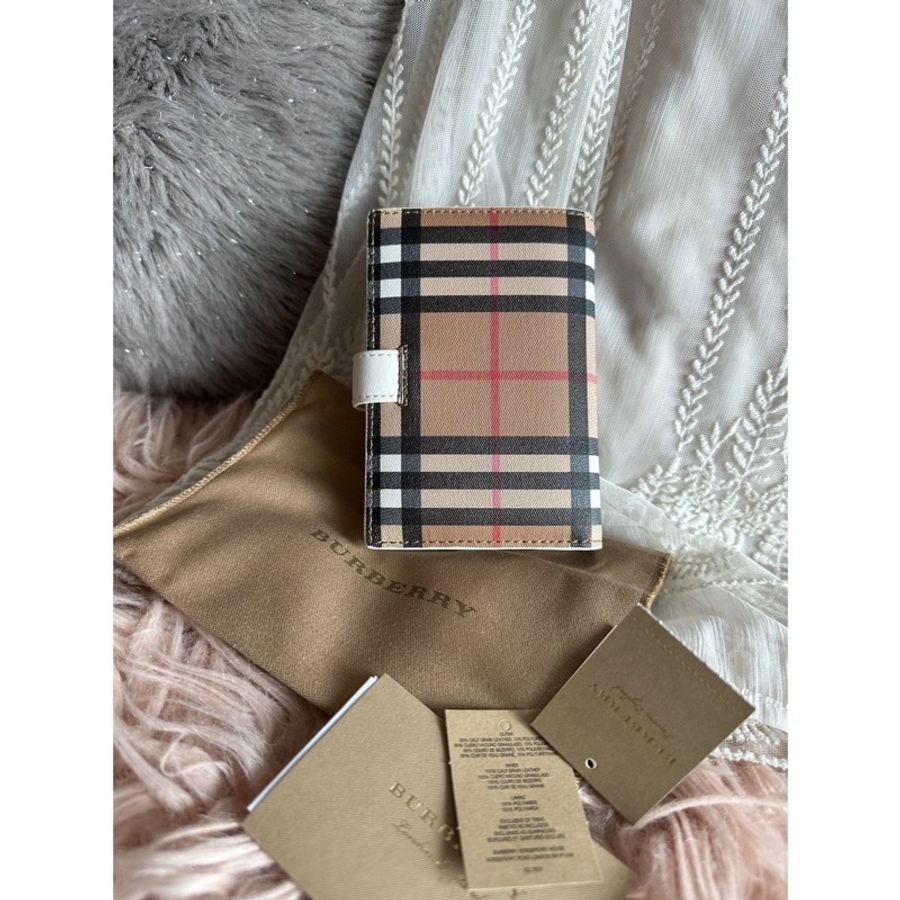 博柏利 錢包Burberry 白色經典格紋短皮 白色 wallet-1