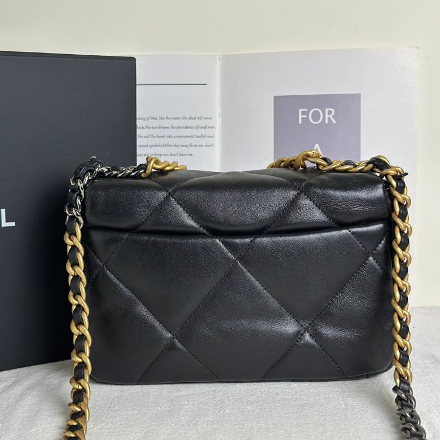 CHANEL 19 Bag 菱格紋羊皮手提肩背包 26 - 黑金-4