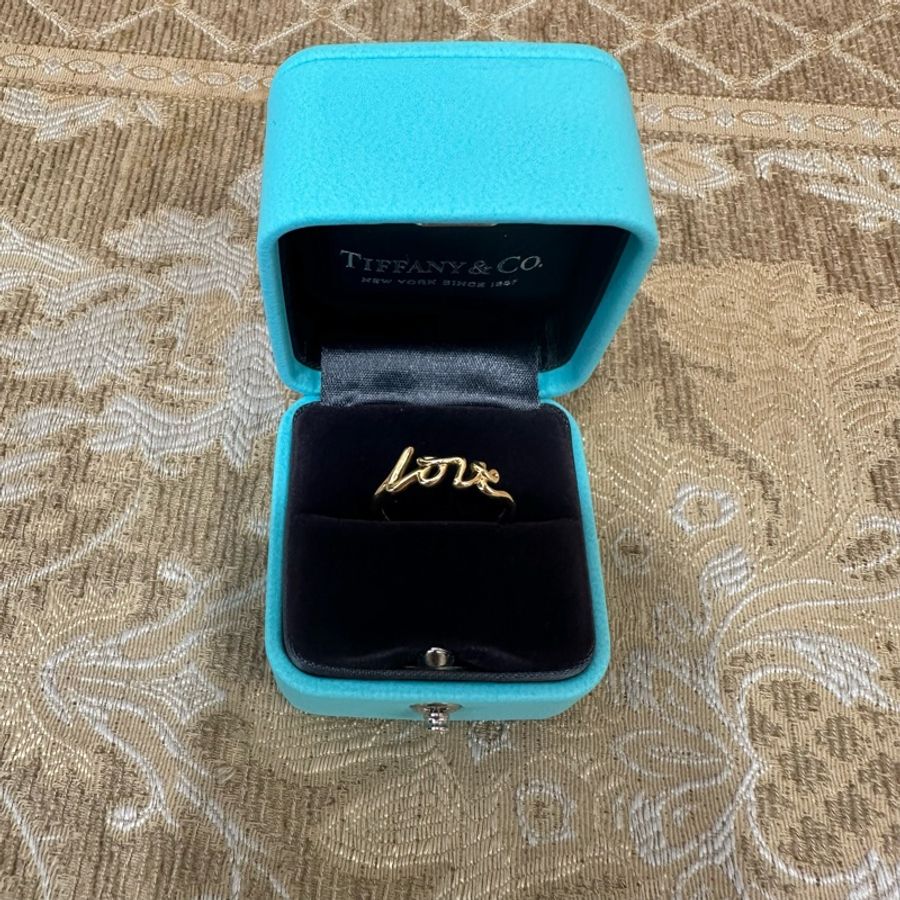 Tiffany 750黃K金Palomas Graffiti小號Love戒指68178061-0