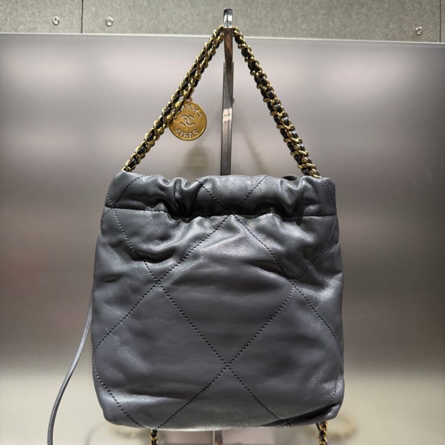 Chanel香奈兒 22 BAG mini牛皮 深灰色 金扣 單肩斜挎包 (23B)-1
