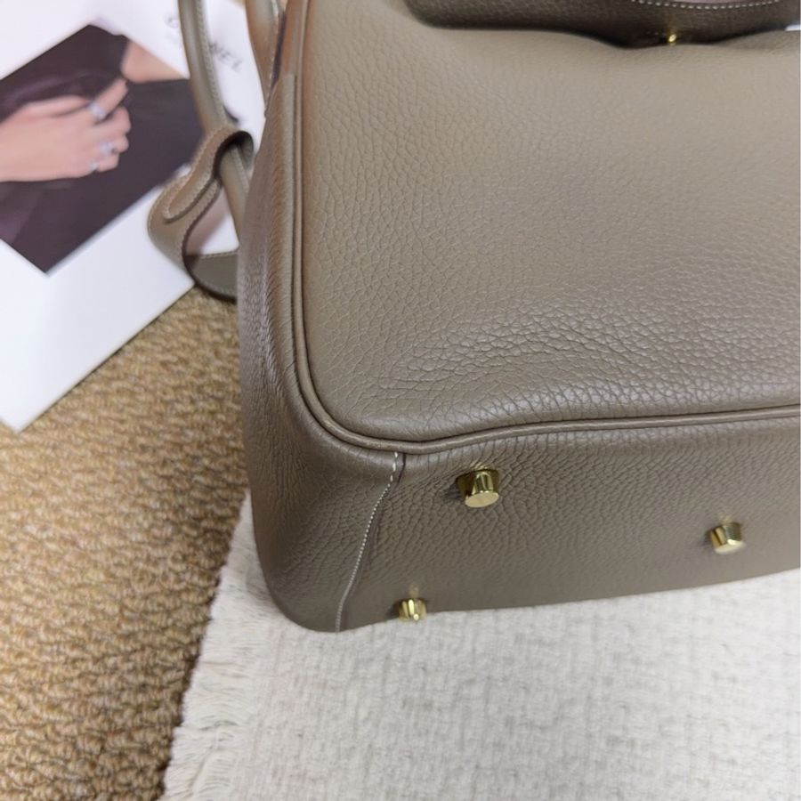 Hermes愛馬仕 lindy30 金釦 大象灰 TC皮 經典Lindy系列,容量適中,日常通勤都很實用-7