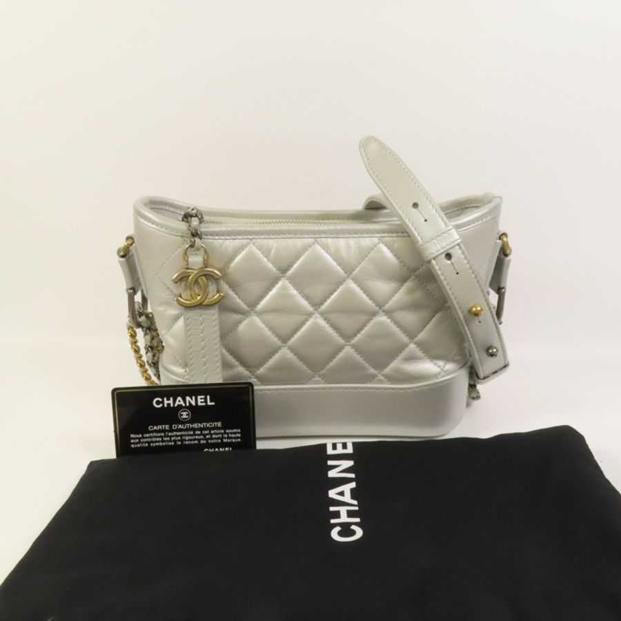 CHANEL 牛皮皮革Gabrielle Small鏈帶肩背袋-10