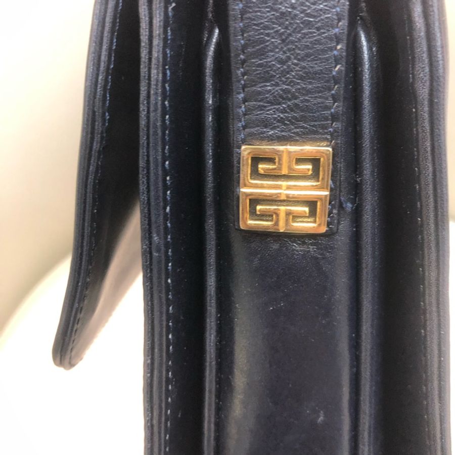 GIVENCHY 復古4G標誌圖案單肩包XA582-14