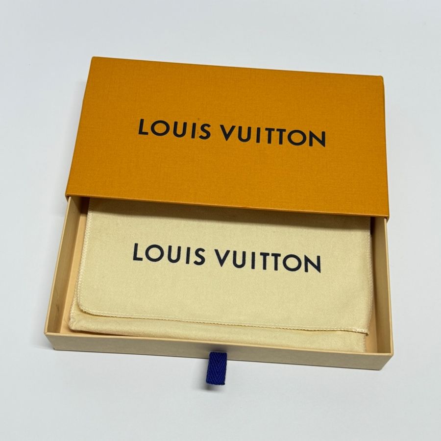 【極新全配🎁】 LV M62900 晶片款 Shadow高級牛皮革 全黑長夾 (專櫃32,700)-3