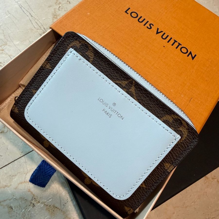 LV 天空寶寶藍拼色老花 短夾錢包 超特別🩵-4