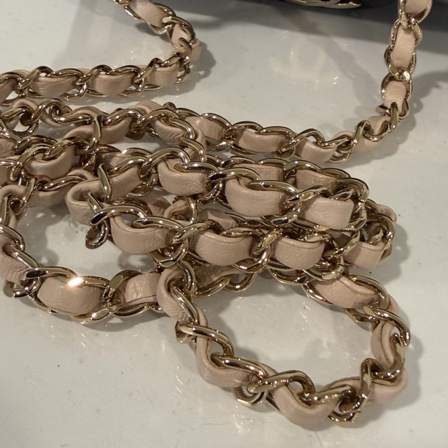 Chanel 粉色滾邊 拼色包 🩷敲可愛-13
