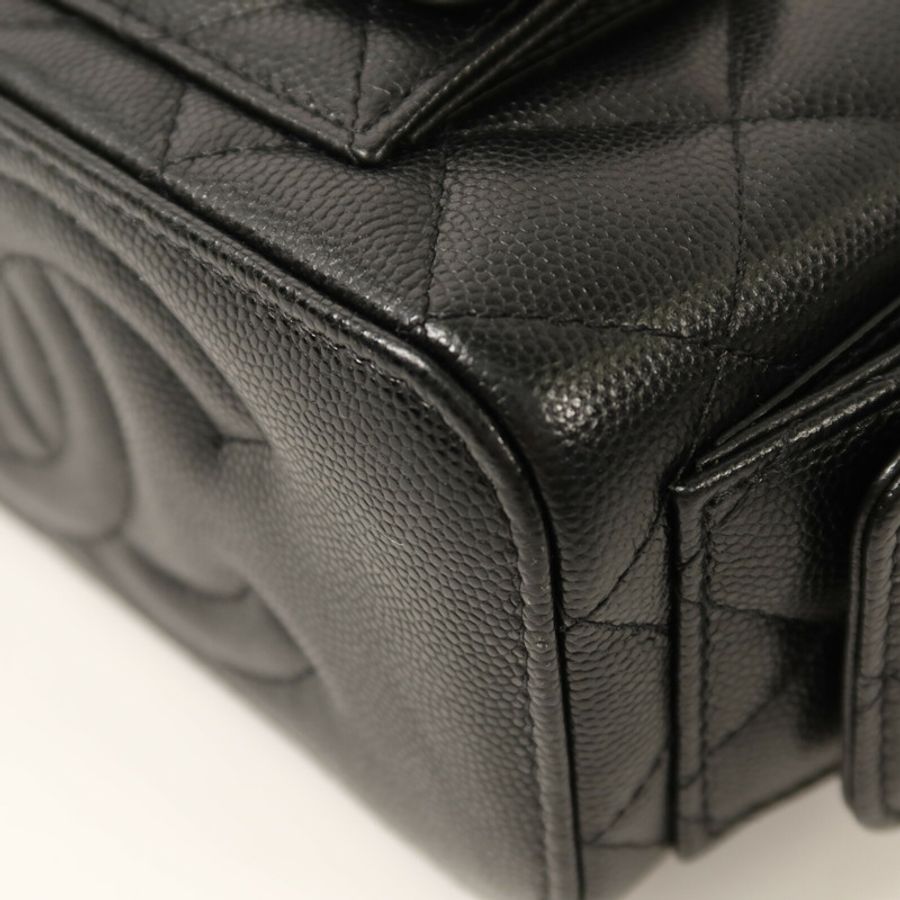 CHANEL 牛皮皮革Vanity Case金扣鏈帶肩背袋-11