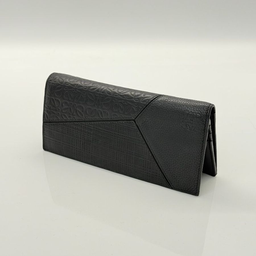 羽葤公益商品♥️ Loewe 羅威 黑色 牛皮壓花 拼接 長夾-1