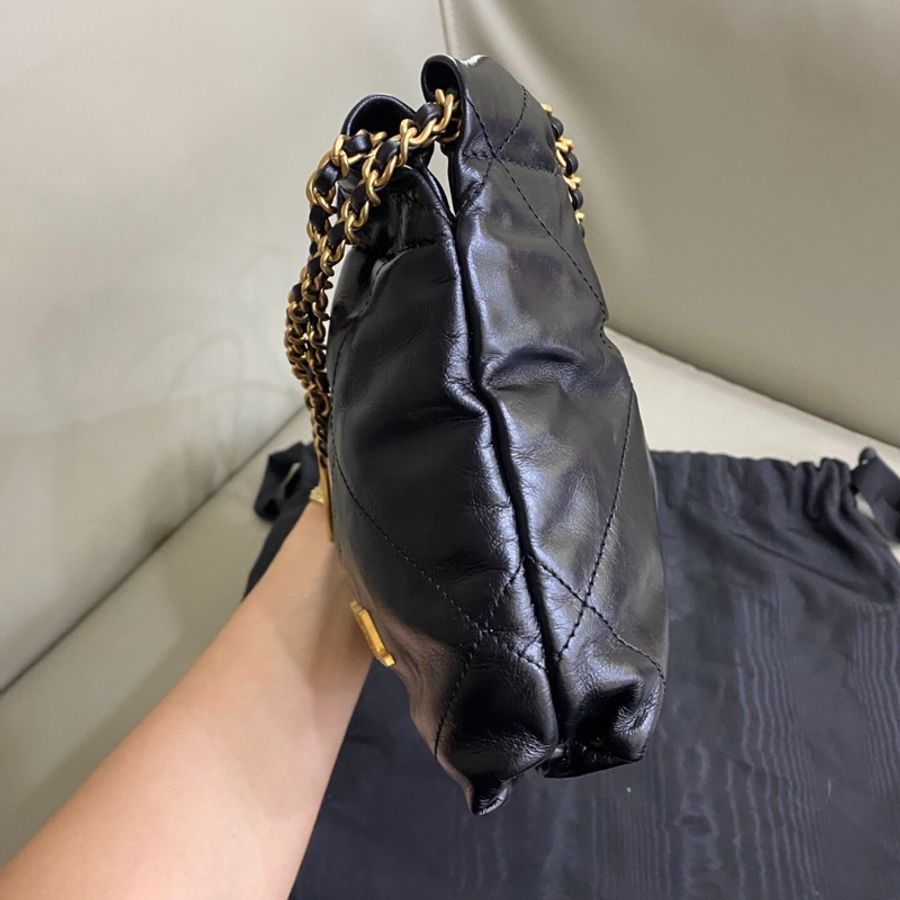 【95新✨鬆弛感滿滿】Chanel 22 bag Mini 黑金迷你斜揹包｜手提包-2