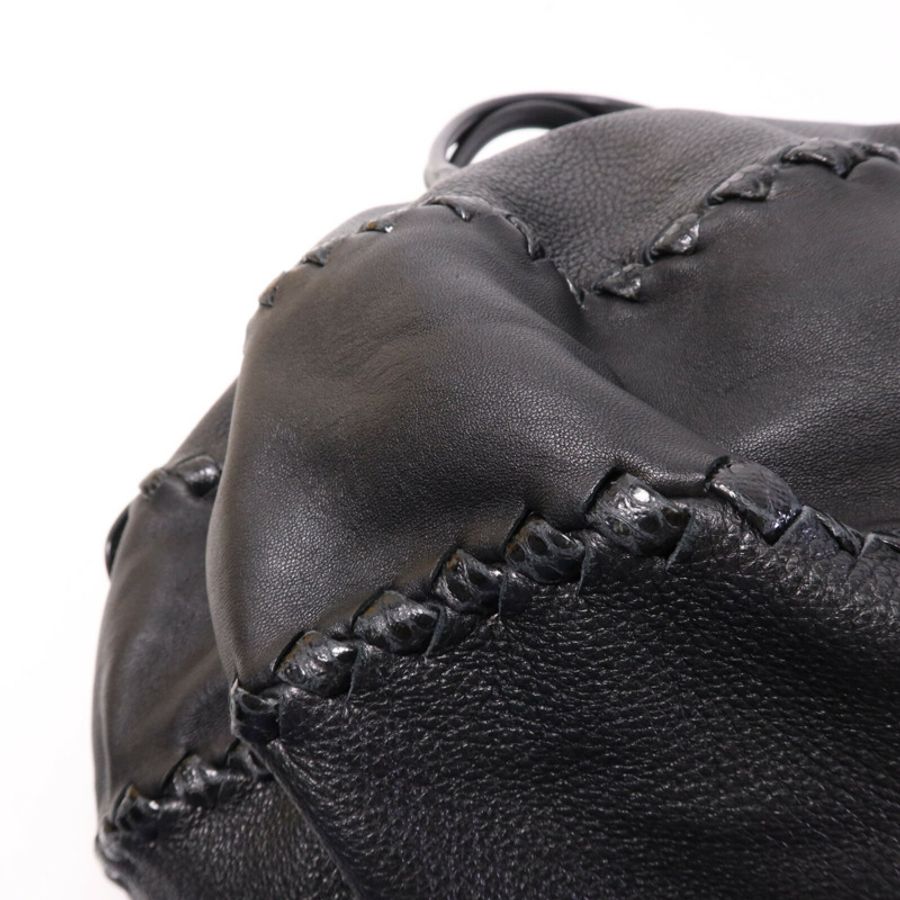 BOTTEGA VENETA 牛皮皮革Cushion Bag銀扣手挽袋-10