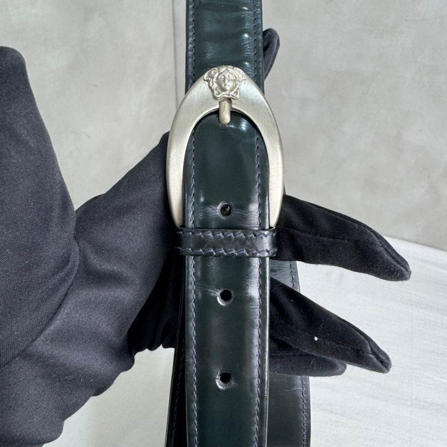 【赫蒂國際精品】 Versace 凡賽斯 經典黑色漆皮包 肩背包 斜背包 vintage-17