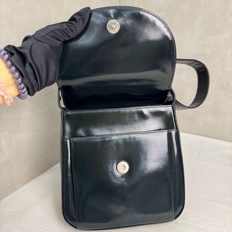 【赫蒂國際精品】 Versace 凡賽斯 經典黑色漆皮包 肩背包 斜背包 vintage-22