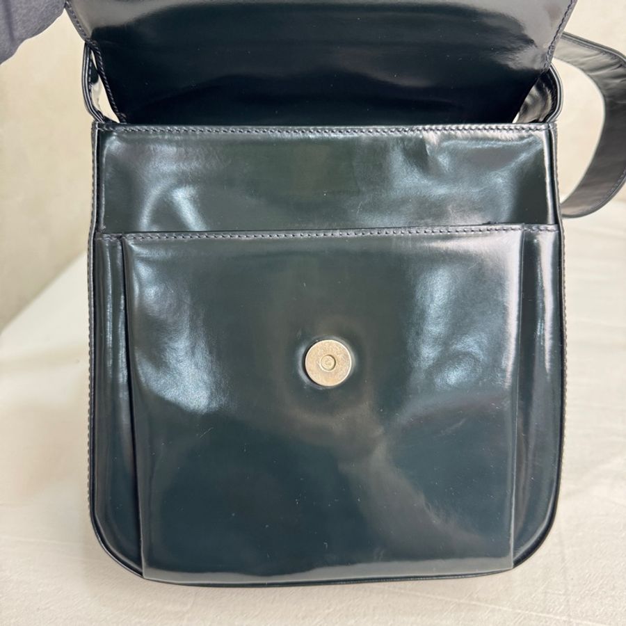 【赫蒂國際精品】 Versace 凡賽斯 經典黑色漆皮包 肩背包 斜背包 vintage-24