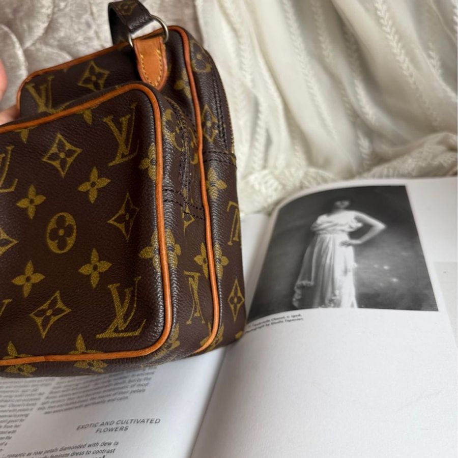 路易威登斜挎包  Louis Vuitton經典老花雙層相機包 斜挎 包包 女生 男生 louis vuitton camera bag-3