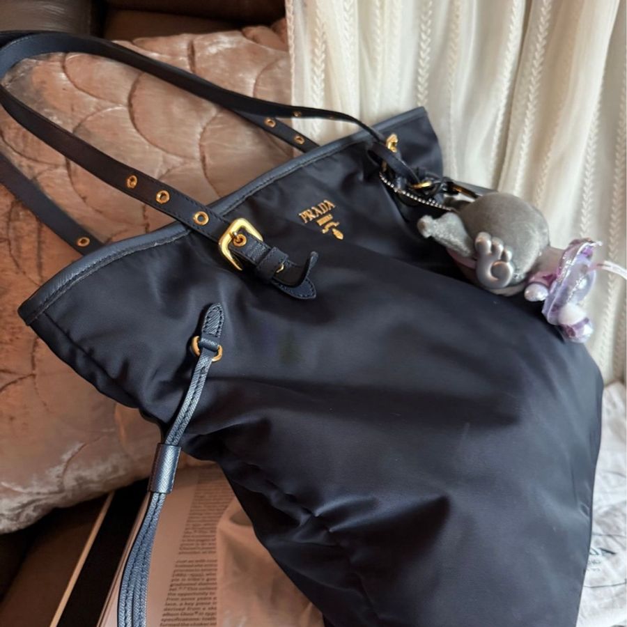 普拉特 深藍色尼龍托特包 prada nylon shoulder tote bag經典 實用性高 包 通勤包 包包 女生 男生-12