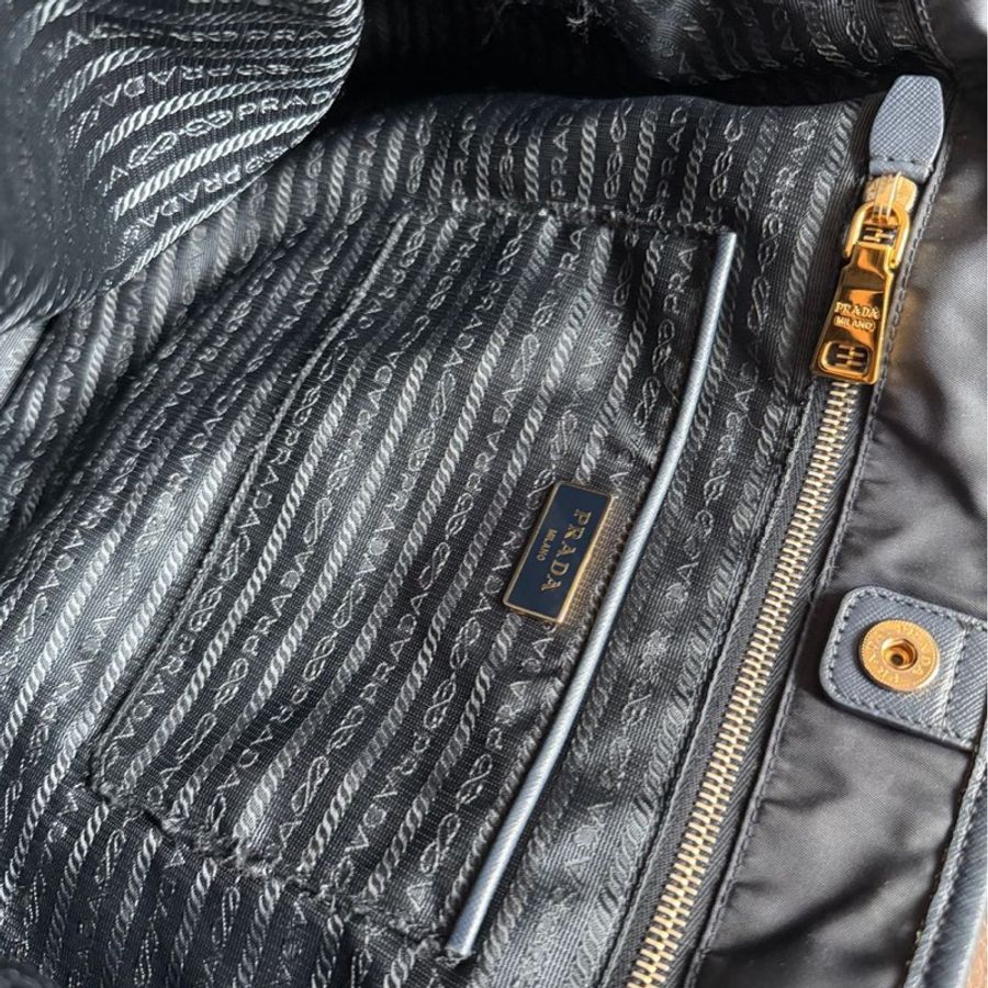 普拉特 深藍色尼龍托特包 prada nylon shoulder tote bag經典 實用性高 包 通勤包 包包 女生 男生-24
