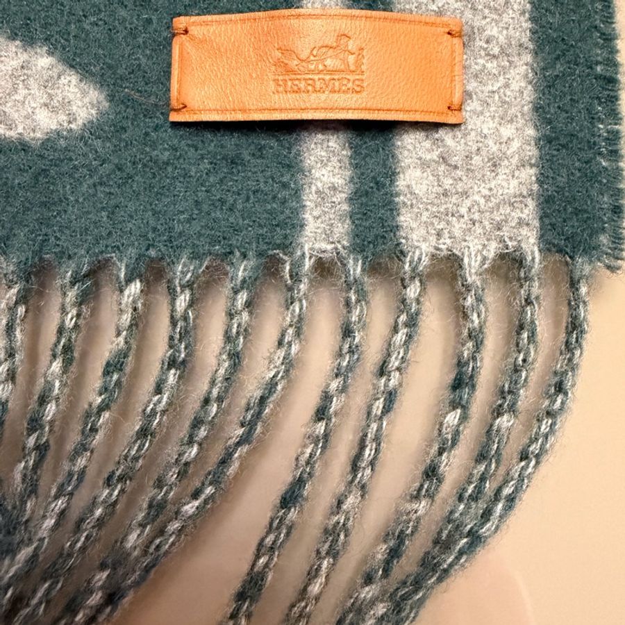 Hermes 100%cachemire雙面配色長圍巾-5