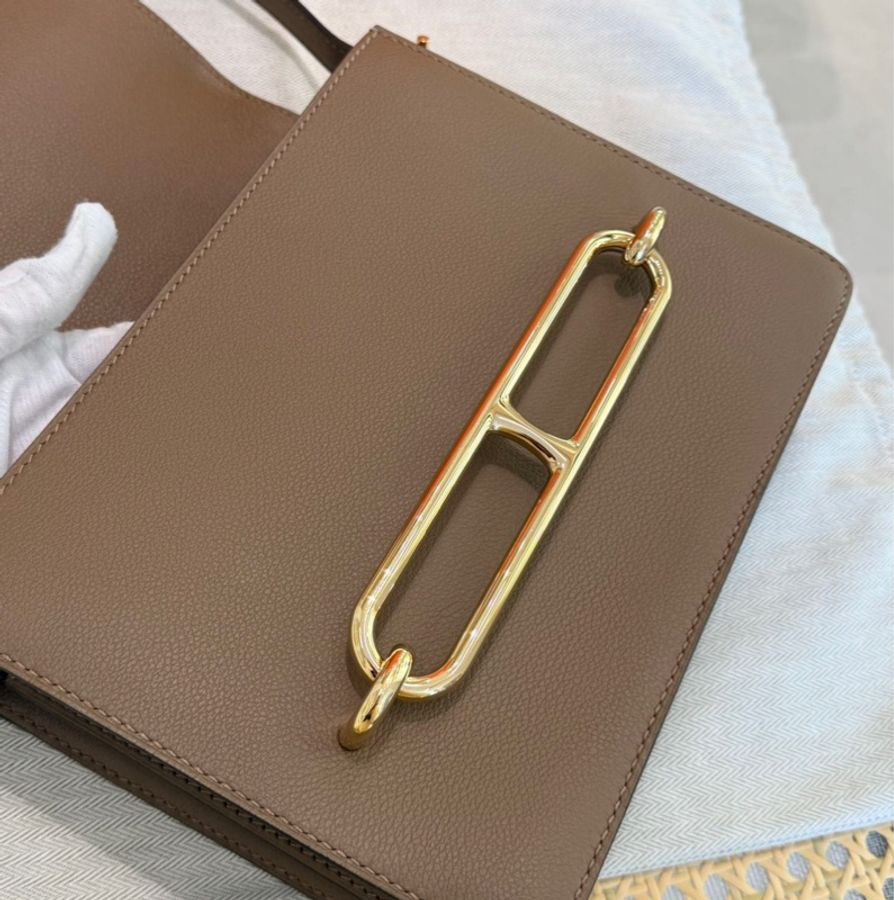 🌈Hermes🧡Roulis 23🧡威馬犬米色金扣🌈有單🧡99新 🌟evercolor皮🌟roulis23🌟roulis🌟notroulis19🌟豬鼻子🌟愛馬仕🌟-2
