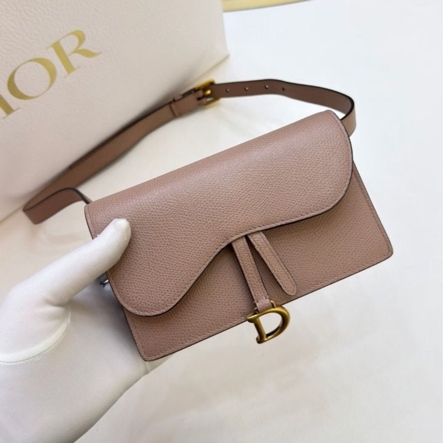 🎀 【極致優雅．近新珍藏】Dior Saddle Belt Pouch馬鞍粒面小牛皮腰包 / 附皮帶 🎀-0