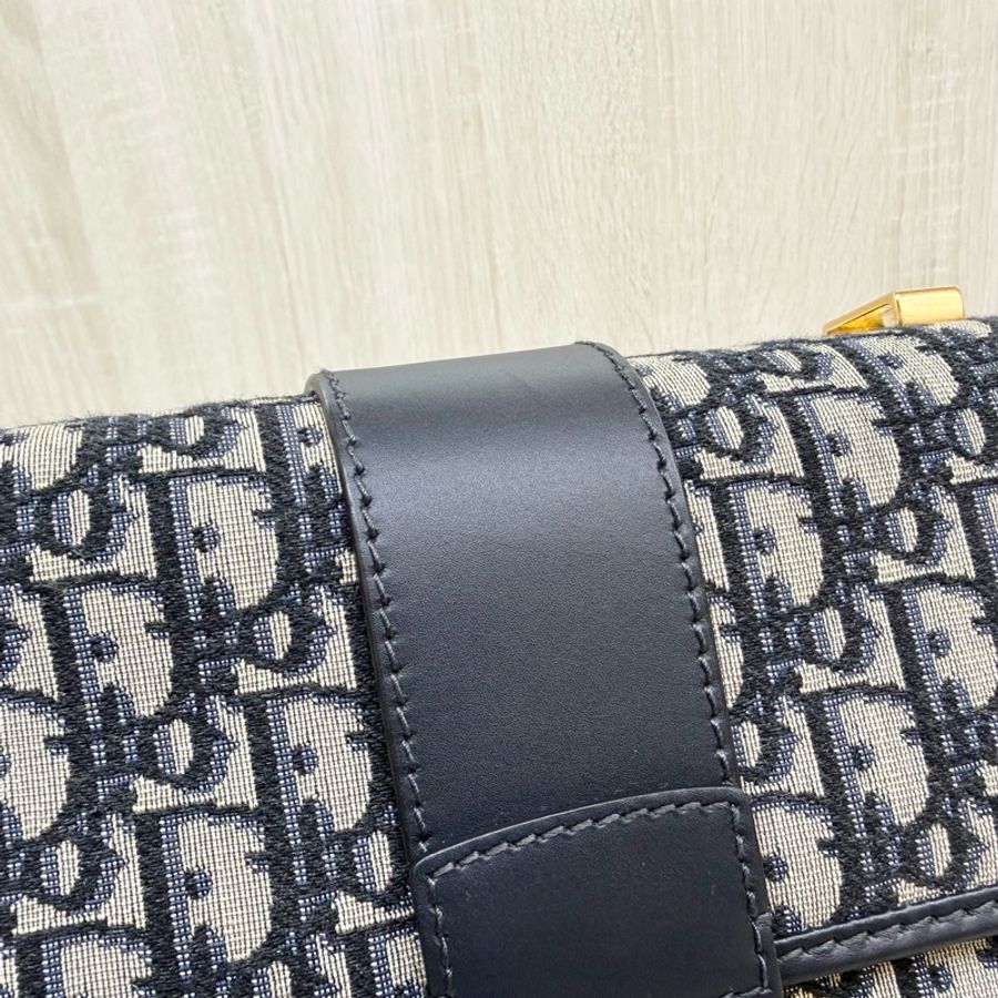 Dior🩵藍緹花30Montaigne肩側背M9203UTZQ-21