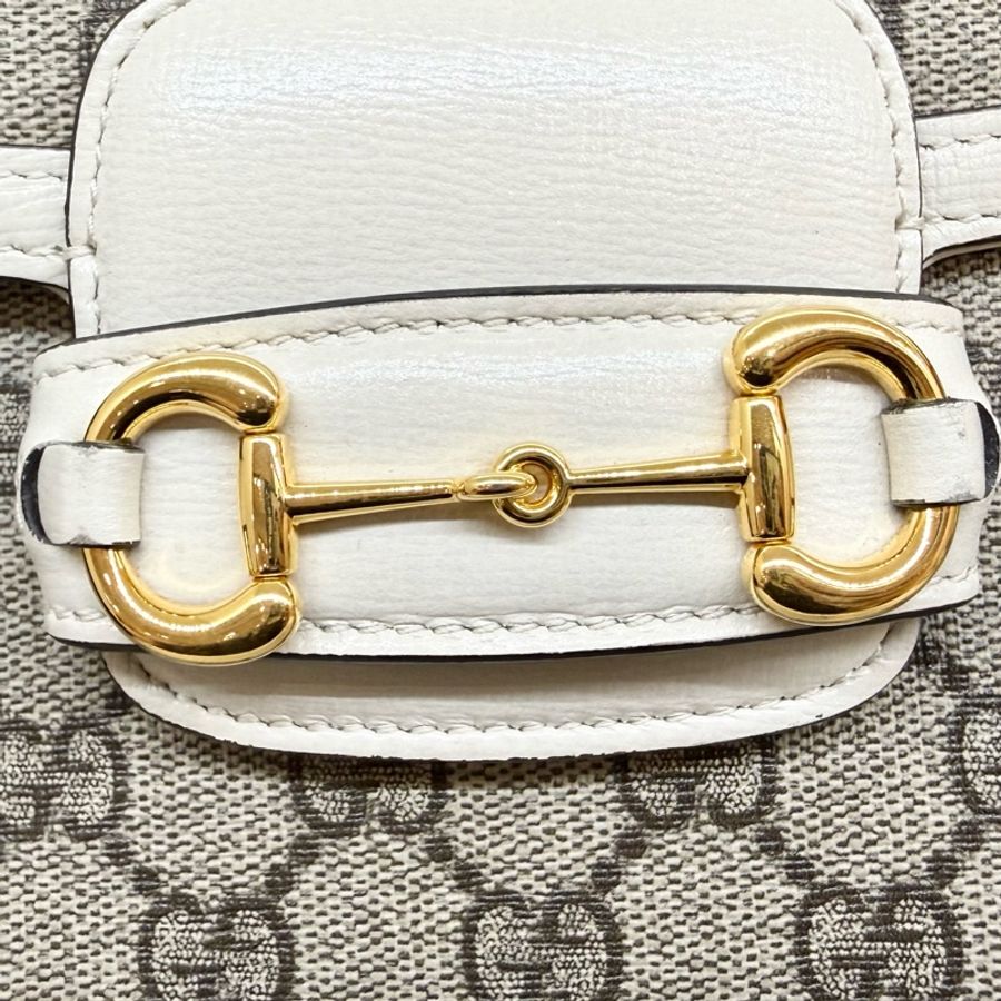Gucci白色原花1955Horsebit雙背帶側背包658574-26