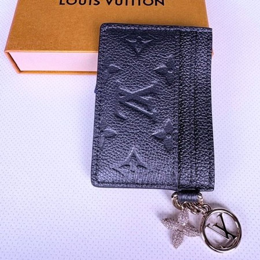 Louis Vuitton 黑色壓紋 Logo 卡片夾、名片夾-8