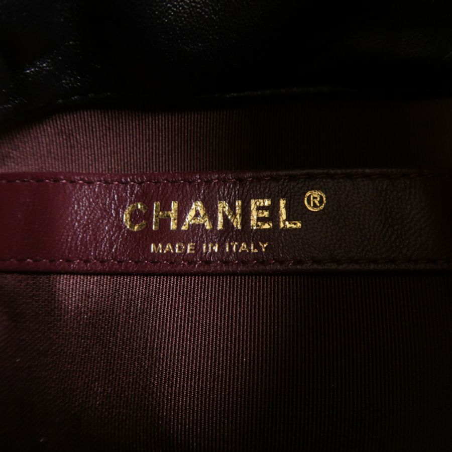 CHANEL 羊皮皮革Drawstring Bag金扣鏈帶肩背袋-6