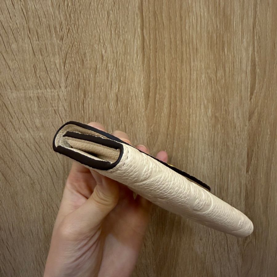 LV 米白牛皮壓紋Rosalie金釦零錢卡包M81445-7