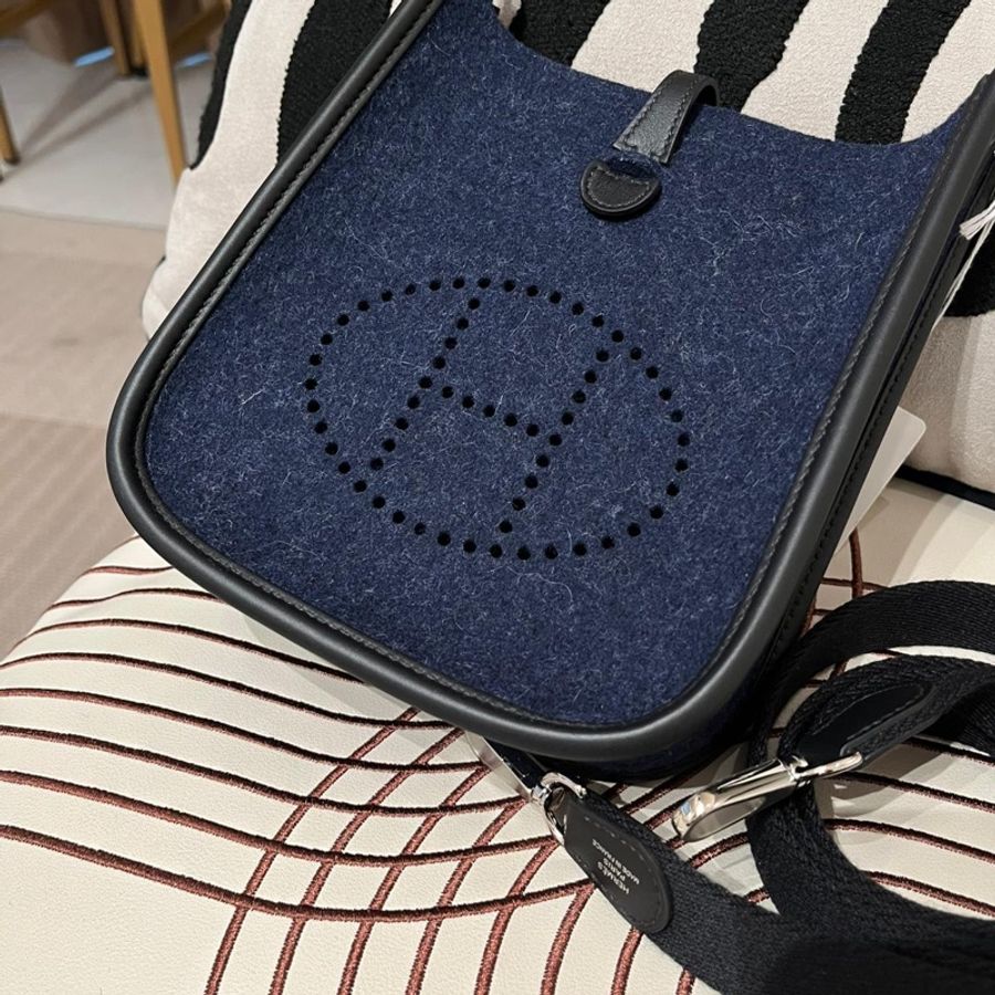 HERMES Mini Evelyne 16 ,2Z 午夜藍 Bleu Nuit牛皮 Feutre 羊毛氈銀扣,STAMP Z ,-7