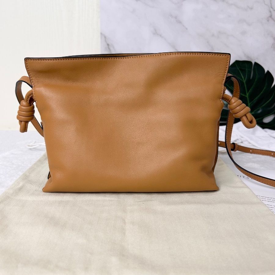 Loewe Flamenco 系列肩背包福袋包-8