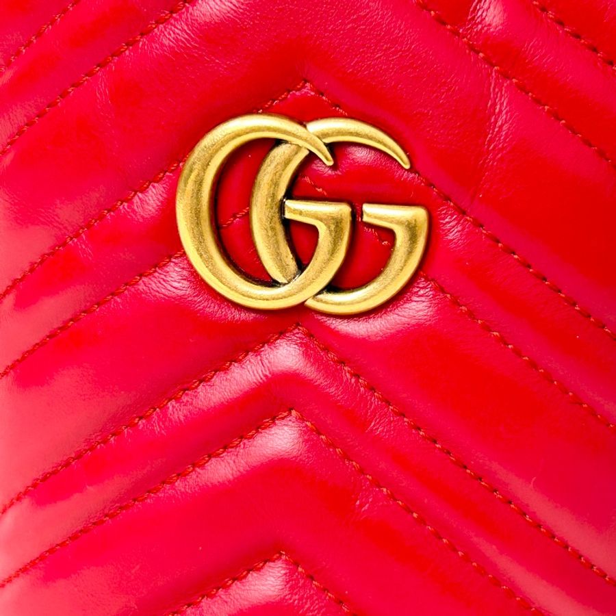 Gucci 迷你山形絎縫皮鏈條水桶包-2